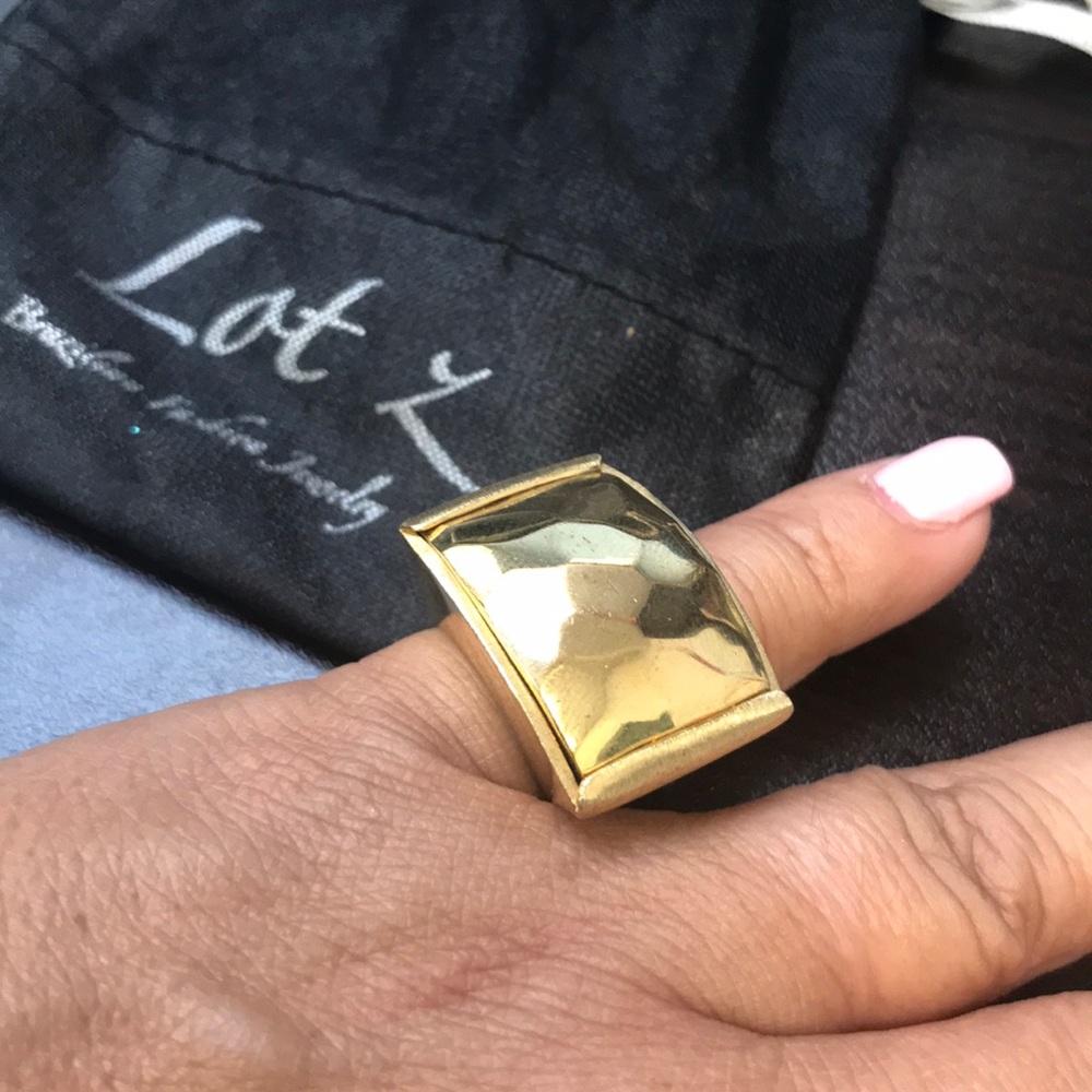 Statement ring, 18kgold plated and silver.